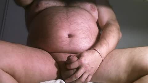 Snapshot of osolicencioso chatting on April 2026 05:57:01 PM Oso Licencioso online show from April 2026 05:57:01 PM