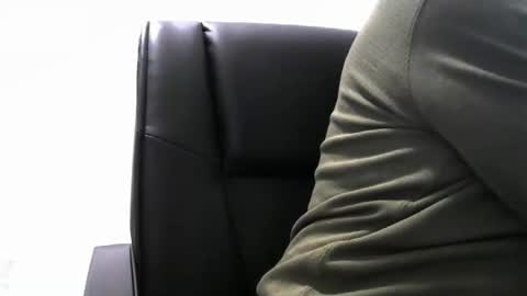 Ossi online show from February 2026 02:21:01 AM