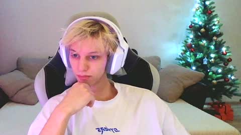 Ostin online show from January 2025 03:51:01 PM