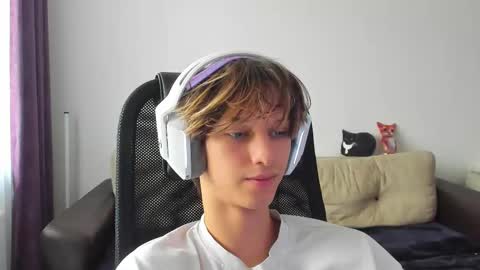 Ostin online show from October 2025 08:46:01 AM