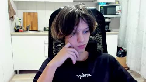 Ostin online show from December 2025 11:38:02 AM