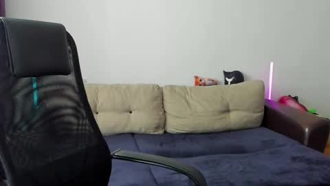 Ostin online show from March 2026 05:08:02 AM