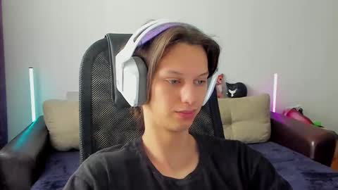 Ostin online show from March 2026 07:47:02 AM