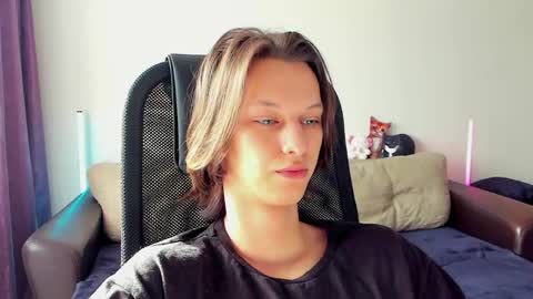 Ostin online show from April 2026 10:28:01 AM