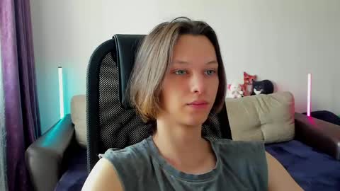 Snapshot of ostin_meoww chatting on April 2026 09:02:01 AM Ostin online show from April 2026 09:02:01 AM