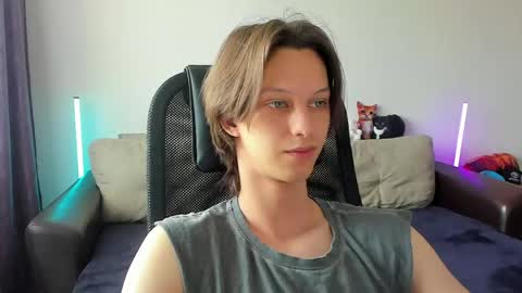 Snapshot of ostin_meoww chatting on May 2026 08:22:01 AM Ostin online show from May 2026 08:22:01 AM