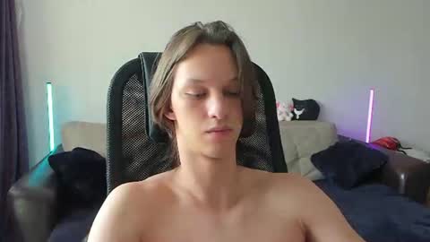 Snapshot of ostin_meoww chatting on July 2026 09:35:01 AM Ostin online show from July 2026 09:35:01 AM