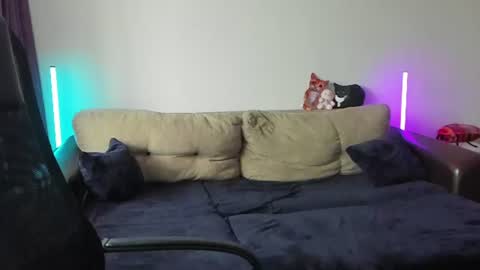Snapshot of ostin_meoww chatting on July 2026 10:11:02 AM Ostin online show from July 2026 10:11:02 AM