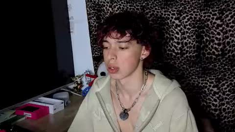 Snapshot of otter_star chatting on February 2026 02:43:02 AM Princces Albert online show from February 2026 02:43:02 AM