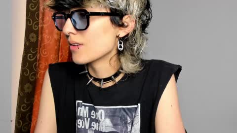 Otto 3 online show from December 2024 07:03:02 PM