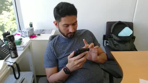 Snapshot of outdoornakedguy11_007 chatting on February 2025 12:27:01 AM outdoornakedguy11_007 online show from February 2025 12:27:01 AM
