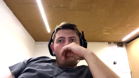 outflayd online show from November 2025 02:27:01 PM