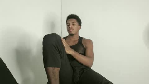 Owen online show from December 2025 04:52:01 AM