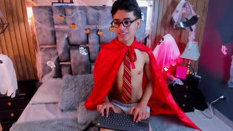 Snapshot of owen__johnson chatting on October 2025 12:18:02 PM Owen Johnson online show from October 2025 12:18:02 PM