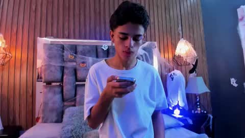 Snapshot of owen__johnson chatting on November 2025 11:45:01 AM Owen Johnson online show from November 2025 11:45:01 AM