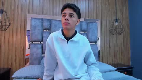 Snapshot of owen__johnson chatting on November 2025 12:15:02 PM Owen Johnson online show from November 2025 12:15:02 PM