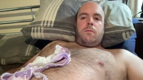 Owen2022 online show from April 2026 06:20:02 AM