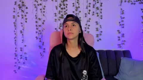 Snapshot of owenfoxx1 chatting on February 2026 01:51:02 PM Owen foxx online show from February 2026 01:51:02 PM