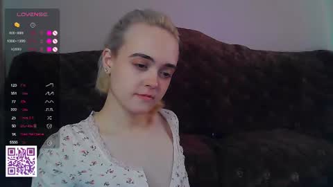 Snapshot of oxcysecret chatting on June 2026 09:14:01 AM Oxcy online show from June 2026 09:14:01 AM