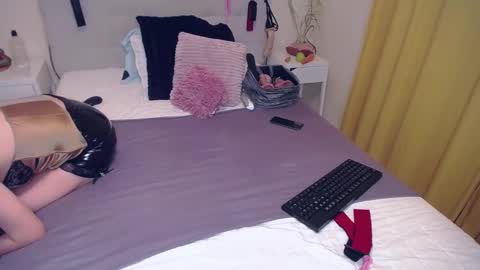 oxyser3nity online show from September 2025 04:07:01 PM