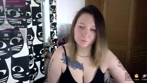 Snapshot of ozalin chatting on July 2026 10:10:02 AM ozalin online show from July 2026 10:10:02 AM