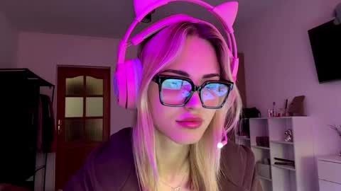 Eva online show from May 2026 06:20:01 AM