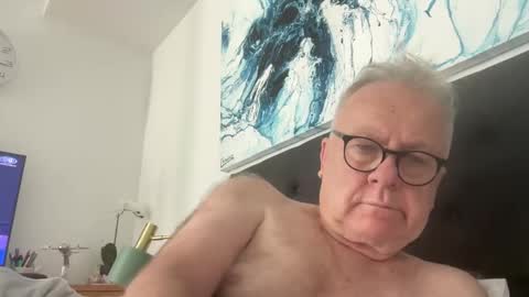 ozhairybearxxxx online show from January 2025 06:16:02 AM