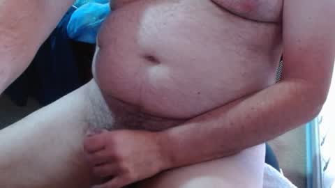 Snapshot of ozzieozzieoi chatting on October 2025 01:17:02 AM HairyolOz online show from October 2025 01:17:02 AM