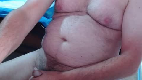 Snapshot of ozzieozzieoi chatting on October 2025 01:52:02 AM HairyolOz online show from October 2025 01:52:02 AM