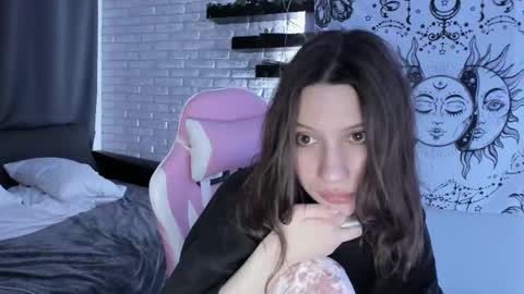 Snapshot of p0rsche911 chatting on March 2025 11:49:02 PM Alice online show from March 2025 11:49:02 PM