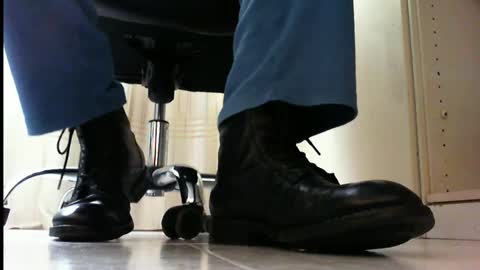 Snapshot of pablomenesssl chatting on March 2025 08:40:02 AM Pablo Meness online show from March 2025 08:40:02 AM