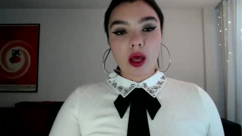 Snapshot of page_girl chatting on October 2025 09:32:02 PM Page 3 online show from October 2025 09:32:02 PM