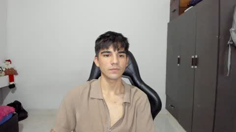 pakun_ online show from December 2024 12:54:02 AM