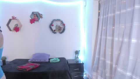 Snapshot of paloma_victory chatting on December 2024 11:40:01 PM Paloma online show from December 2024 11:40:01 PM