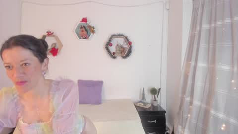 Snapshot of paloma_victory chatting on December 2024 09:04:02 PM Paloma online show from December 2024 09:04:02 PM