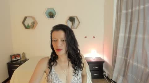 Paloma  online show from February 2026 08:43:01 PM