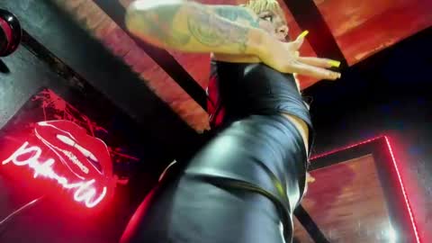 Paloma online show from December 2024 10:19:01 PM