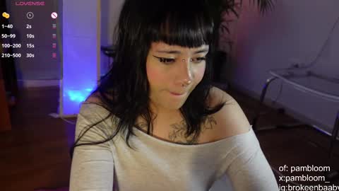 Snapshot of pambloom_ chatting on September 2025 06:33:02 PM online show from September 2025 06:33:02 PM