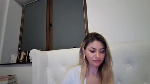 Pamela051087 online show from December 2025 09:30:01 PM