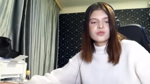 Pamela online show from October 2025 01:54:01 PM
