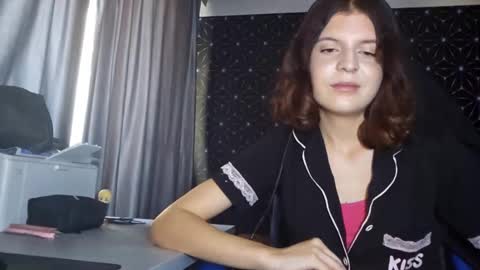 Pamela online show from October 2025 06:02:02 AM