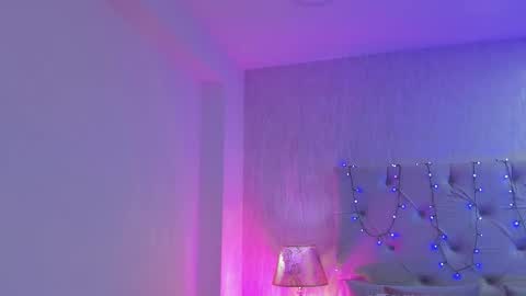 TELL ME PAMELLA AND GIVE ME A GOOD GRADE ITS IMPORTANT online show from October 2025 11:55:01 AM