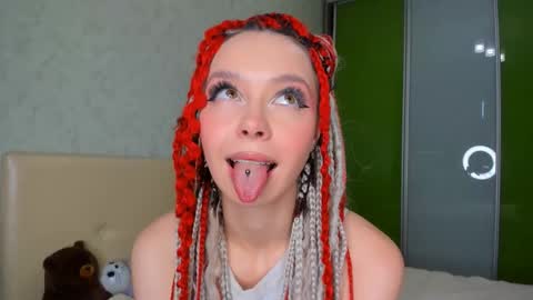 Sally online show from October 2025 02:10:01 AM