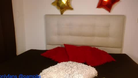 pampitaaxx online show from May 2026 04:15:01 PM
