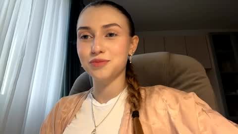 Lia online show from May 2026 03:09:01 PM