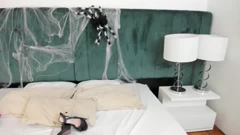 PANDORA  online show from October 2025 11:43:01 AM