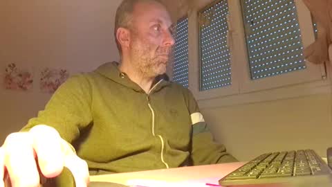 Snapshot of pansak1973 chatting on March 2025 12:36:02 PM pansak1973 online show from March 2025 12:36:02 PM