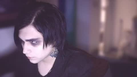 In bio online show from April 2026 12:02:01 AM