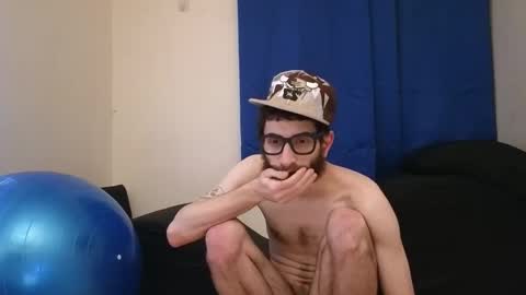 Snapshot of pantslesstraveler_plt chatting on January 2025 07:28:02 PM PantsLessTraveler online show from January 2025 07:28:02 PM