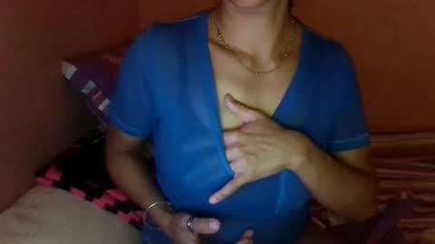 paolamz10 online show from November 2025 03:06:02 AM